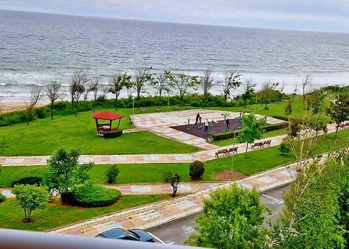 амон ра プリモルスコ